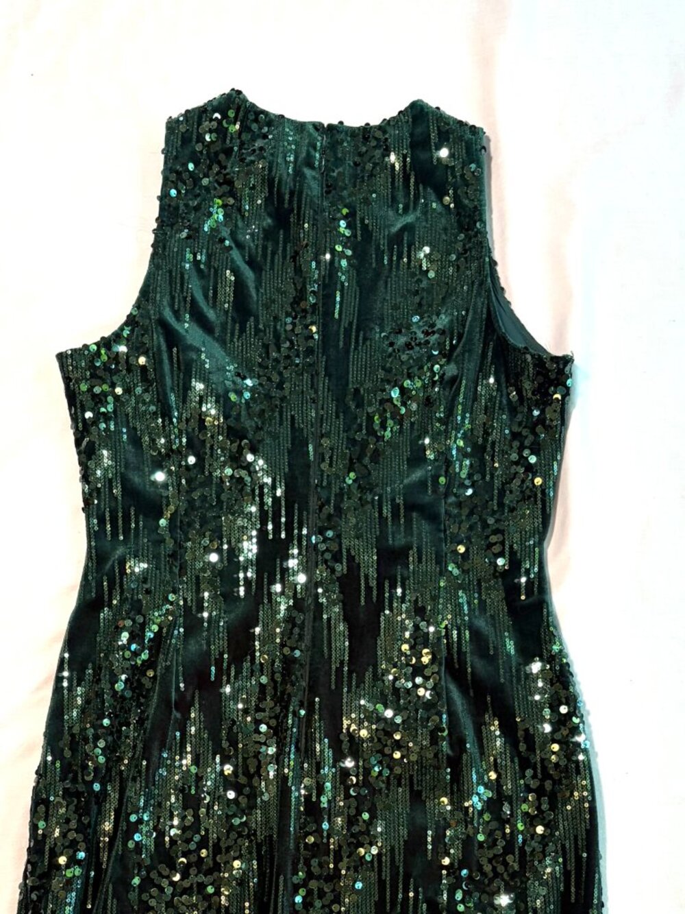 Tahari green velvet dress 6 sequins stretch sheath - Picture 6 of 12